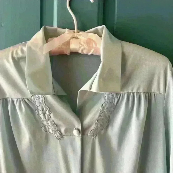 Vintage- Vanity Fair- Robe / Housecoat- Light Teal- Medium - Picture 3 of 9